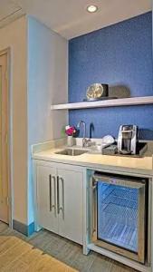 Maren Fort Lauderdale Beach, Curio Collection by Hilton - 88