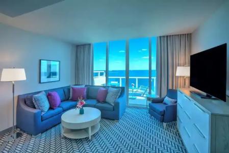 Maren Fort Lauderdale Beach, Curio Collection by Hilton - 98