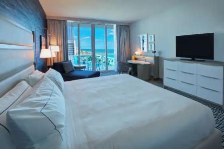 Maren Fort Lauderdale Beach, Curio Collection by Hilton - 49