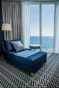 Maren Fort Lauderdale Beach, Curio Collection by Hilton - 60