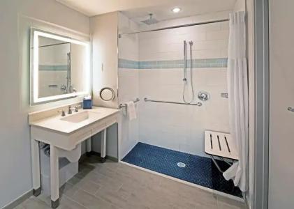 Maren Fort Lauderdale Beach, Curio Collection by Hilton - 95