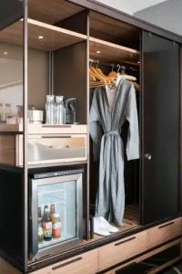 The Jacquard, Autograph Collection - 116