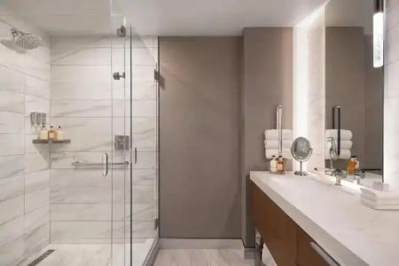 The Jacquard, Autograph Collection - 76