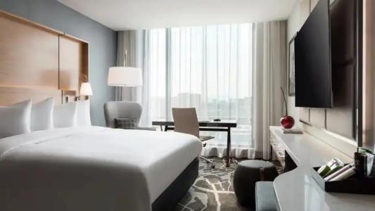 The Jacquard, Autograph Collection - 50