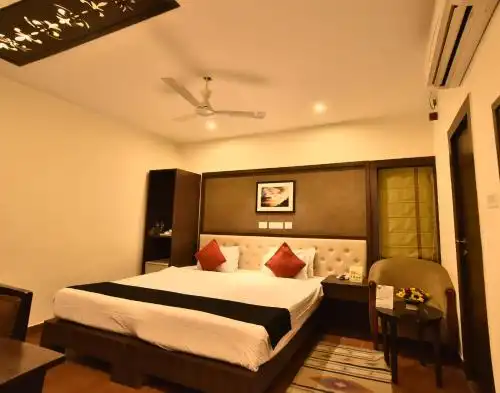 Casa Broadway-A Boutique - 39