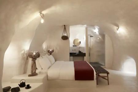 White Pearl Cavalieri - 1