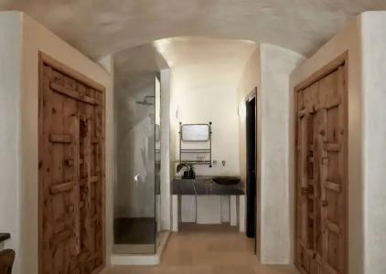 White Pearl Cavalieri - 105