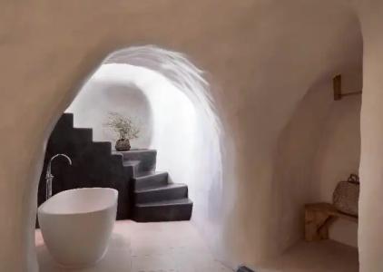 White Pearl Cavalieri - 52