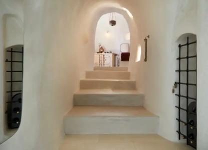 White Pearl Cavalieri - 102