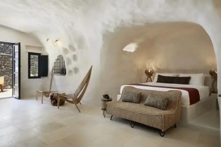 White Pearl Cavalieri - 33