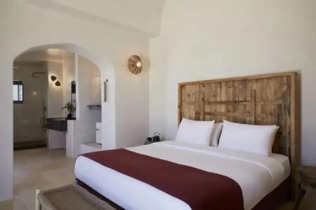 White Pearl Cavalieri - 39