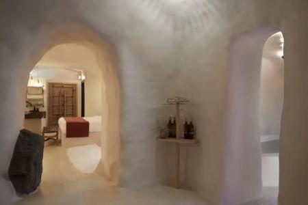 White Pearl Cavalieri - 69