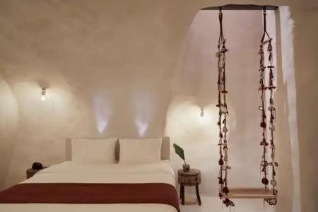 White Pearl Cavalieri - 65