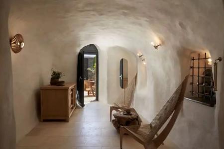 White Pearl Cavalieri - 143