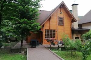 Volshebnoe Chalet, Estosadok