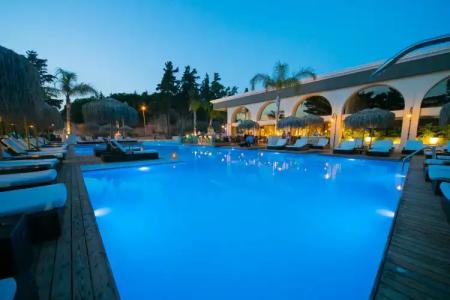 Bamboo Suites Adults Only - 4