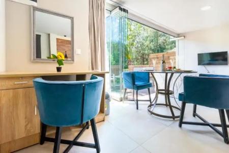 Bamboo Suites Adults Only - 171