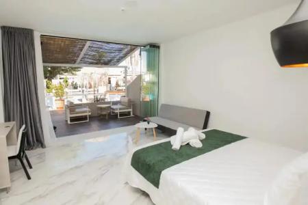 Bamboo Suites Adults Only - 72