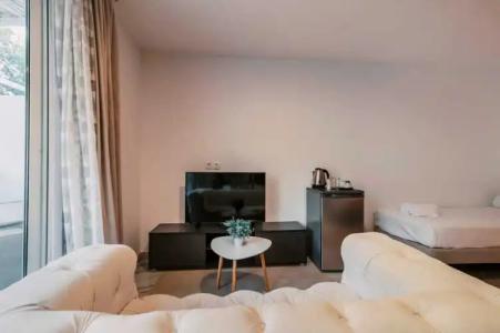 Bamboo Suites Adults Only - 100