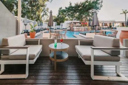 Bamboo Suites Adults Only - 79