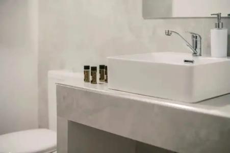 Bamboo Suites Adults Only - 76