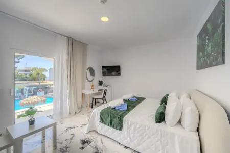 Bamboo Suites Adults Only - 162