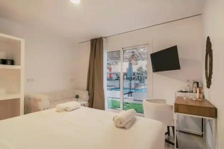 Bamboo Suites Adults Only - 66