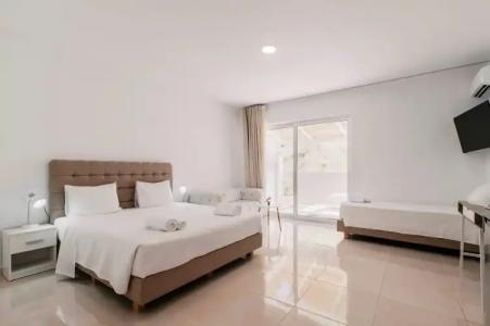 Bamboo Suites Adults Only - 39