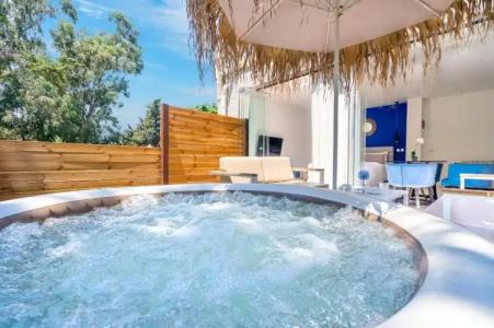 Bamboo Suites Adults Only - 179