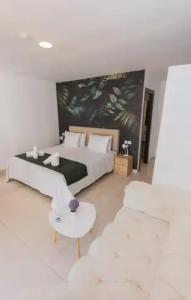 Bamboo Suites Adults Only - 93