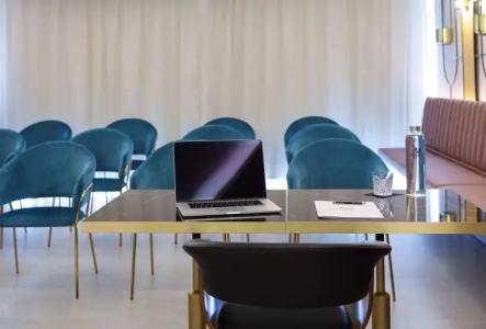 Nivia Born Boutique - 16