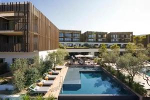 Maslina Resort, Stari Grad