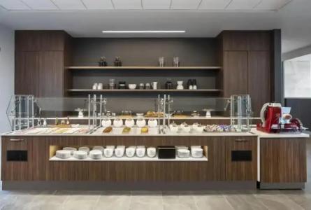 AC Miami Dadeland - 11