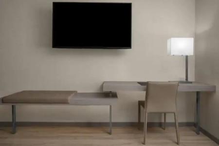 AC Miami Dadeland - 48