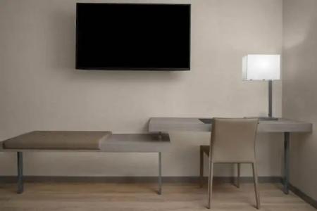 AC Miami Dadeland - 42