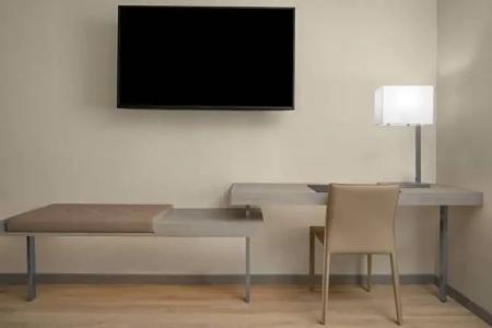 AC Miami Dadeland - 32