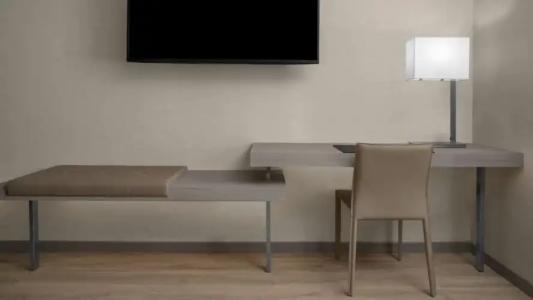 AC Miami Dadeland - 62