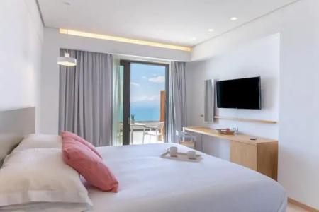 Messinian Icon & Suites - 4