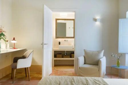 Can Mascort Eco - 18