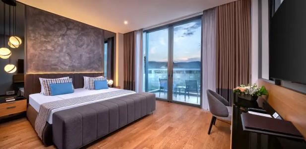 Selectum Luxury Door'a - 63