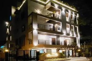 The Palm Aryan - A Boutique Hotel