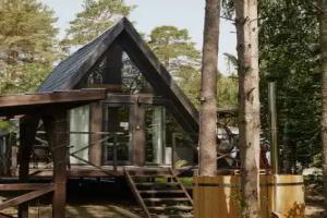 A-Frame Guest house, Ilya Uksu