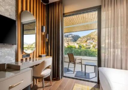 Unique Life Style - 53