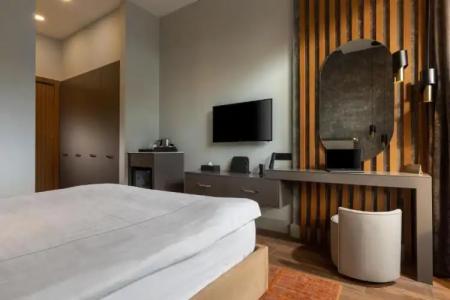 Unique Life Style - 51