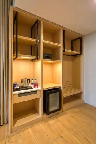 Le Foliage by TGI - 21