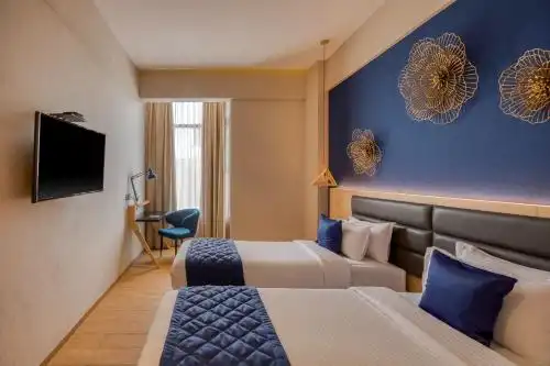 Le Foliage by TGI - 22