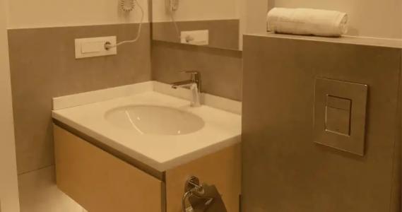 Dilijani Tun & Restaurant - 90