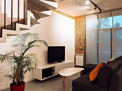 Dilijani Tun & Restaurant - 109