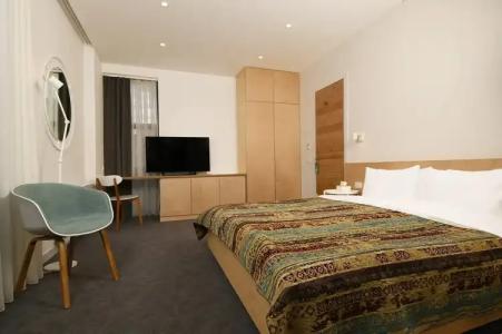 Dilijani Tun & Restaurant - 50