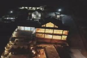 Luxury Infinity Villa, Chimgan